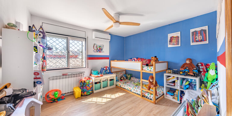 C Ginesta 65 Esparreguera-11