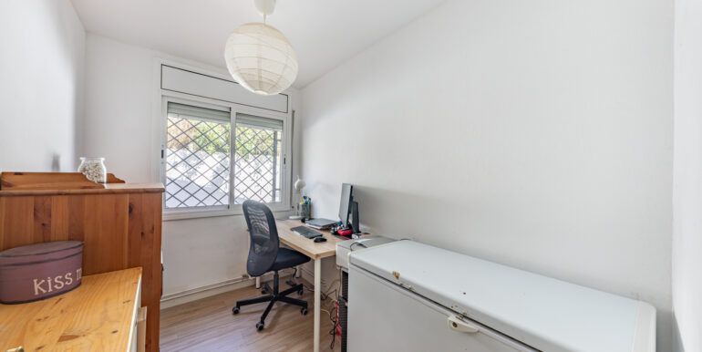 C Ginesta 65 Esparreguera-18