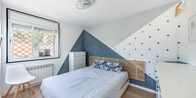 C Ginesta 65 Esparreguera-9